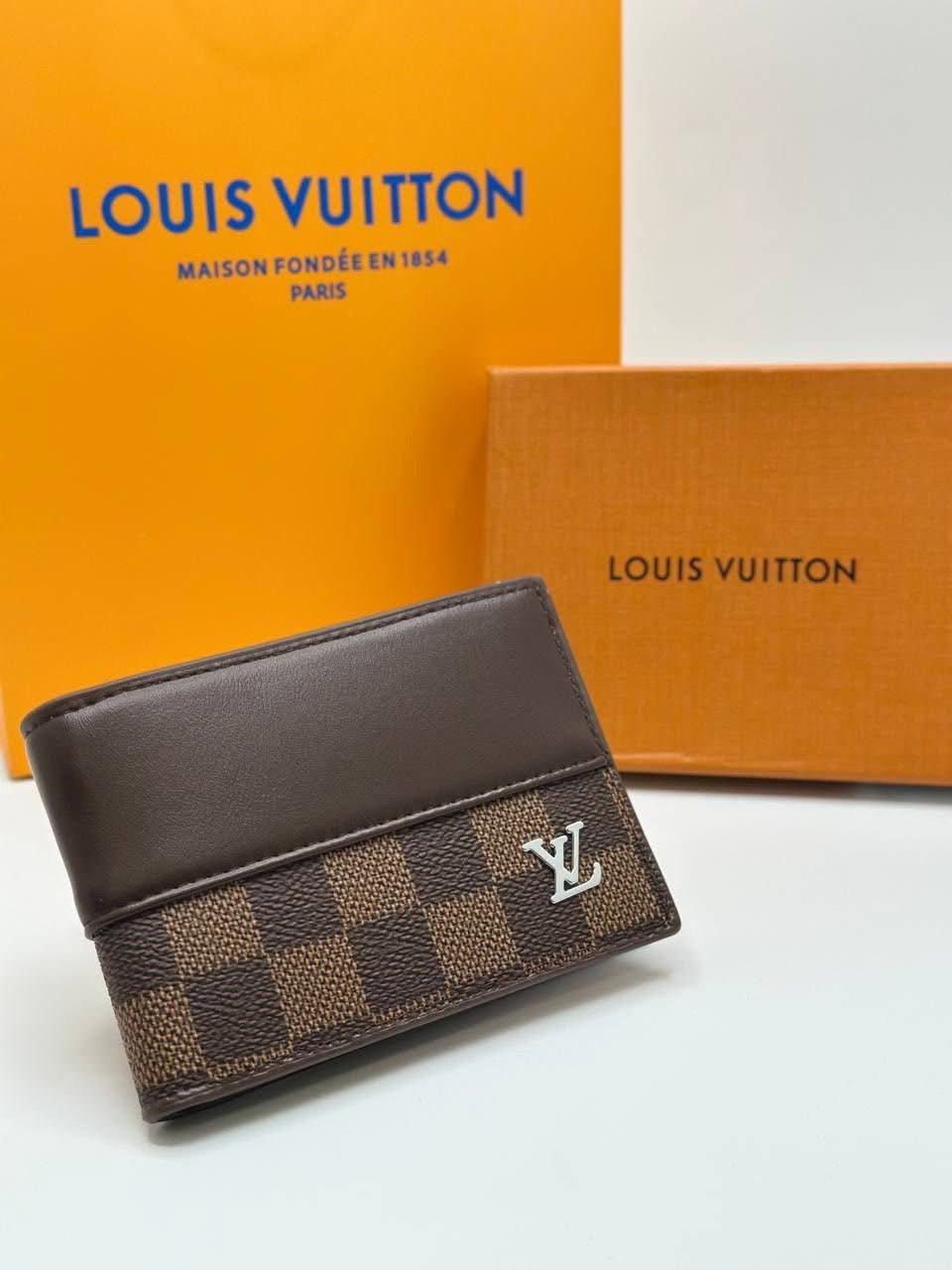 LOUIS VUITTON Classic Damier Ebene Wallet – Elegant Brown Wallet