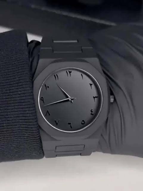 Aura Arabic Watch (Black)